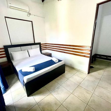 Hotel One Sixty Dehiwala-Mount Lavinia ภายนอก รูปภาพ