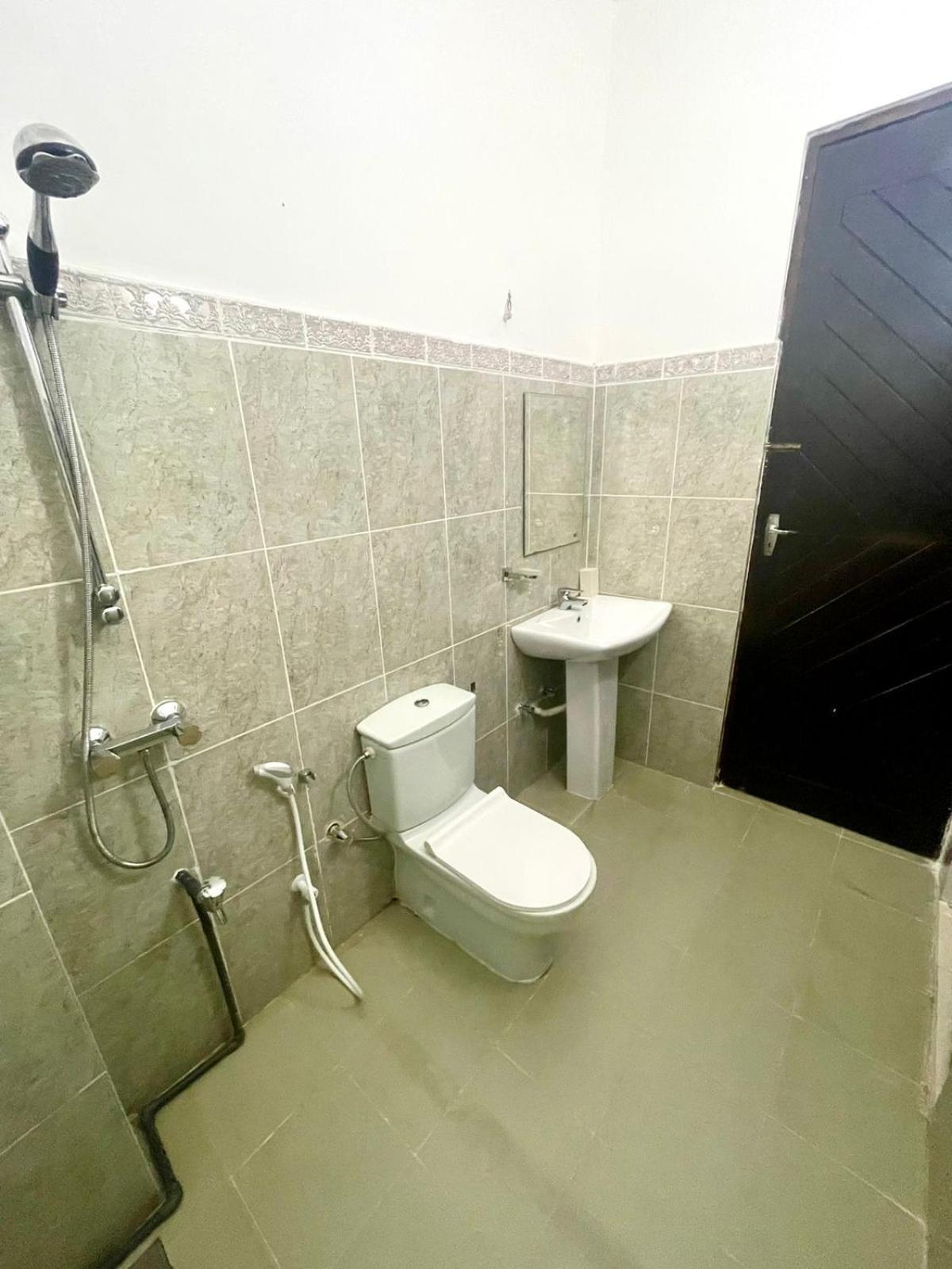 Hotel One Sixty Dehiwala-Mount Lavinia ภายนอก รูปภาพ