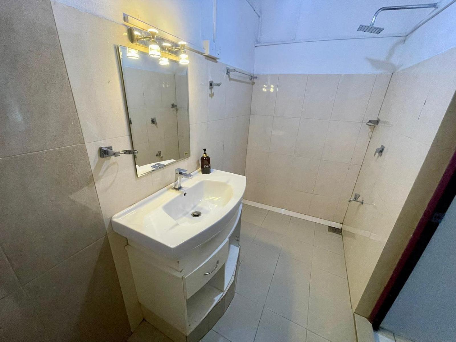 Hotel One Sixty Dehiwala-Mount Lavinia ภายนอก รูปภาพ